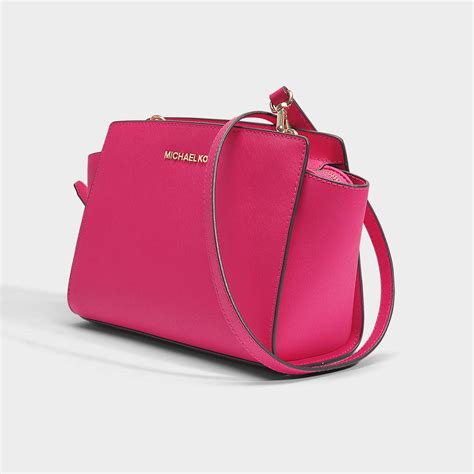 tas michael kors selma medium|michael kors selma medium messenger.